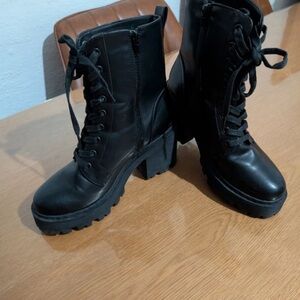 Boots Black Lace-Up Platform Combat Boots with Side Zip